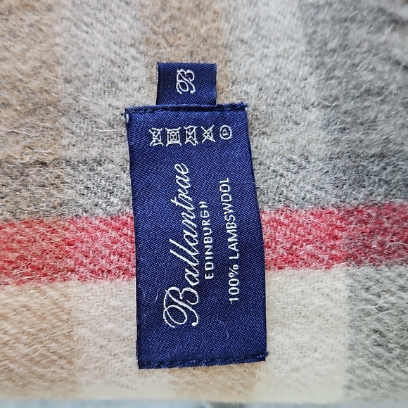Ballantrae Edinburgh 100% Lambswool Plaid Scarf - Picture 4 of 6